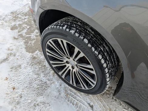 Used 2010 Chrysler 300 Limited image 7