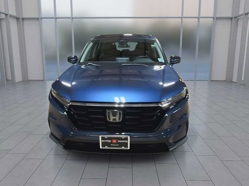 Used 2024 Honda CR-V LX image 3