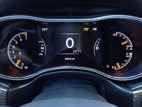 Used 2019 Jeep Grand Cherokee Summit AWD/4WD image 28
