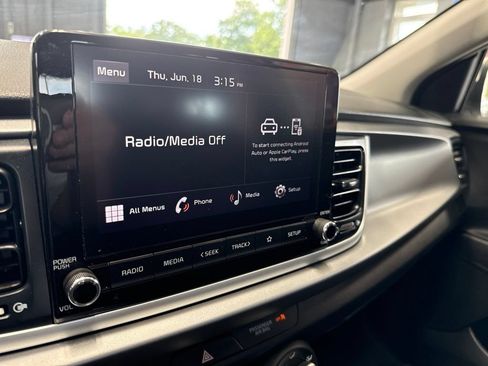 Used 2023 Kia Rio S FWD image 18