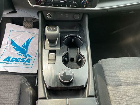 Used 2023 Nissan Rogue SV image 22