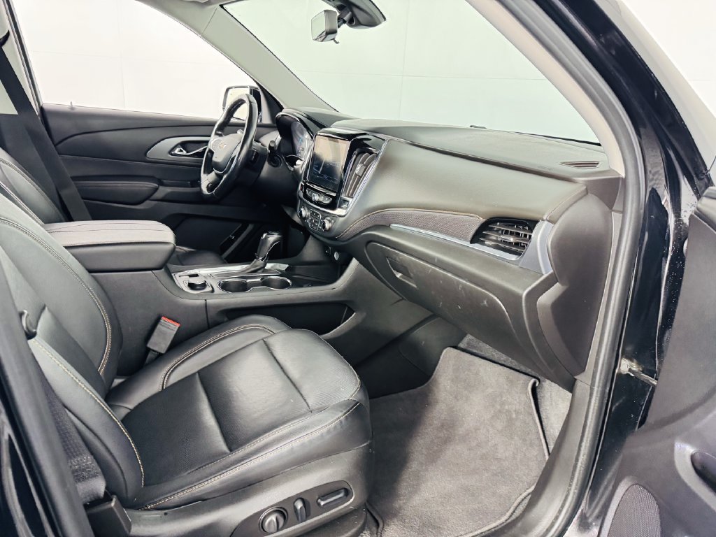 Used 2019 Chevrolet Traverse Premier w/ Driver Confidence II Package FWD image 34