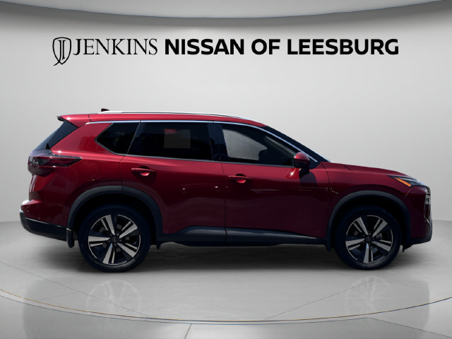 Certified 2025 Nissan Rogue SL FWD image 6