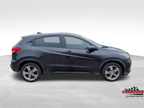 Used 2017 Honda HR-V EX image 7
