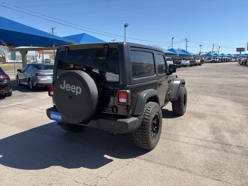 Used 2020 Jeep Wrangler Sport image 5