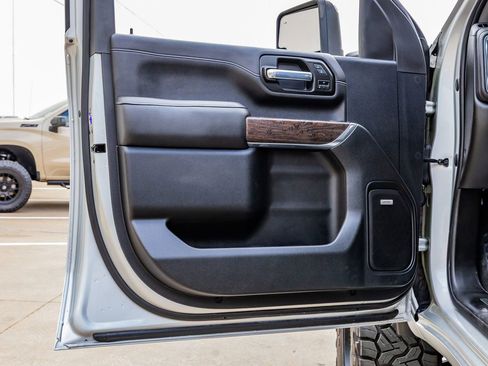 Used 2022 GMC Sierra 2500 Denali image 35