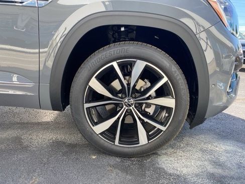 New 2026 Volkswagen Atlas Cross Sport SEL Premium R-Line image 22