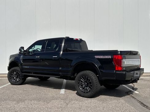 Certified 2020 Ford F350 Platinum w/ Tremor Off-Road Package AWD/4WD image 3