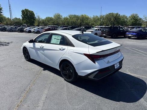 New 2026 Hyundai Elantra Sport FWD image 5