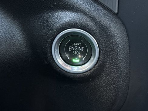 Used 2021 GMC Sierra 2500 Denali w/ Denali Ultimate Package image 29