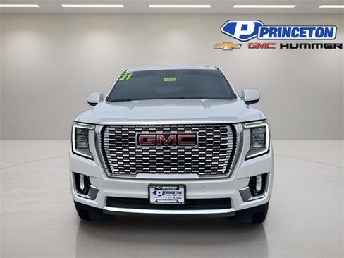 Used 2021 GMC Yukon Denali image 2