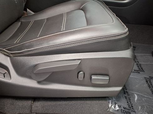 Used 2019 GMC Canyon Denali RWD image 11