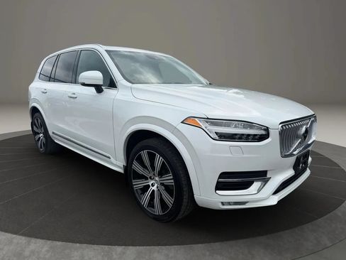 Used 2022 Volvo XC90 T6 Inscription w/ Climate Package AWD/4WD image 3