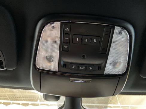 Certified 2024 Dodge Durango GT image 25