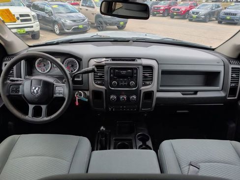 Used 2018 RAM 2500 Tradesman w/ Chrome Appearance Group AWD/4WD image 16