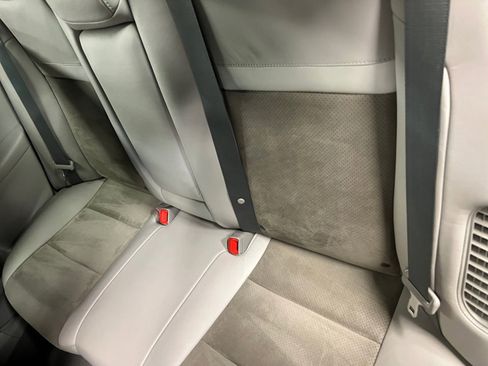 Used 2012 Toyota Camry XLE w/ Leather Pkg image 15