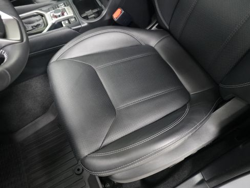 Used 2019 Subaru Forester Limited w/ Popular Package #3 image 11