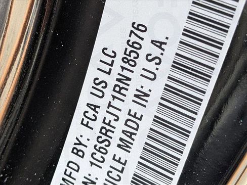 Used 2024 RAM 1500 Laramie image 15