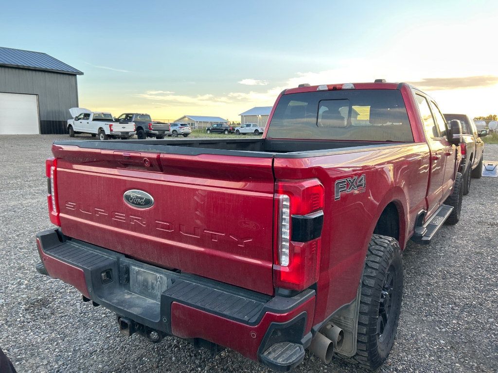 Used 2024 Ford F350 Lariat w/ Black Appearance Package AWD/4WD image 7