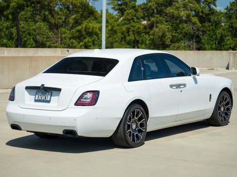 Used 2022 Rolls-Royce Ghost Black Badge AWD/4WD image 14
