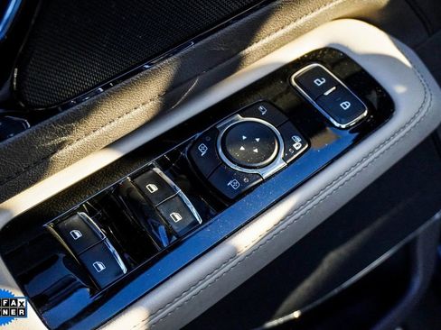 Used 2023 Lincoln Aviator Reserve w/ Equipment Group 201A RWD image 17