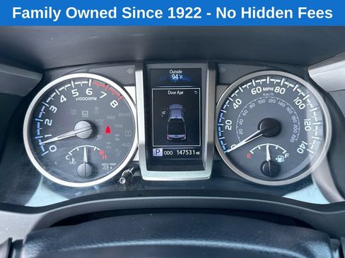 Used 2022 Toyota Tacoma SR5 w/ Technology Package RWD image 26