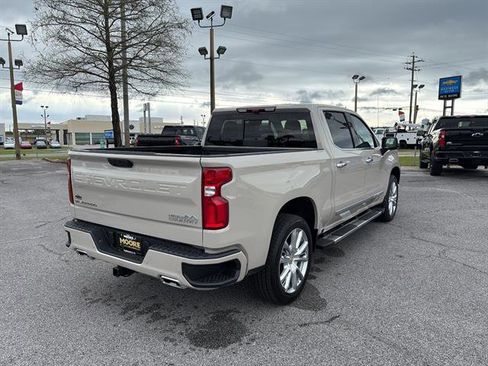 New 2026 Chevrolet Silverado 1500 High Country w/ High Country Premium Package AWD/4WD image 7