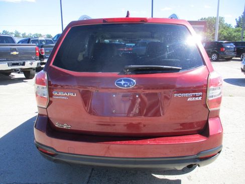 Used 2016 Subaru Forester 2.5i Premium w/ All-Weather Package AWD/4WD image 5