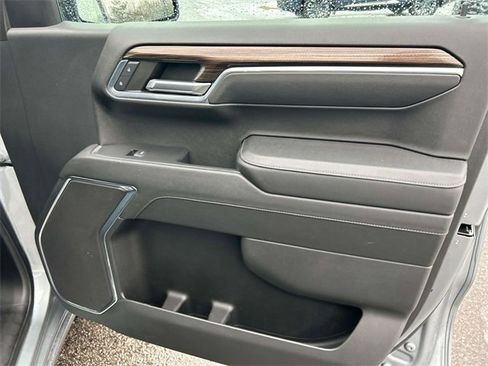 Used 2023 Chevrolet Silverado 1500 LT image 23