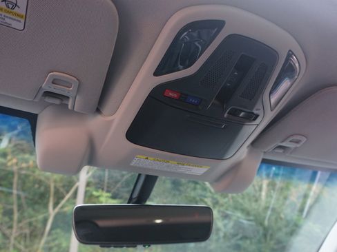 Used 2020 Subaru Outback Onyx Edition XT w/ Popular Package #2 image 32