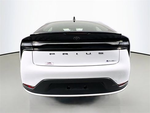 New 2026 Toyota Prius Plug-In Hybrid image 4