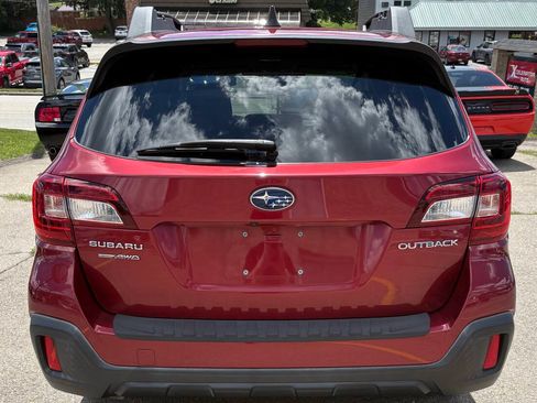 Used 2019 Subaru Outback 2.5i Premium AWD/4WD image 3