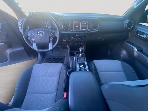 Used 2023 Toyota Tacoma TRD Off-Road AWD/4WD image 10