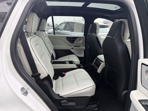 New 2026 Lincoln Aviator Black Label image 10