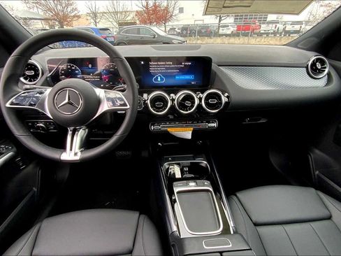 Used 2025 Mercedes-Benz GLA 250 GLA 250 image 7