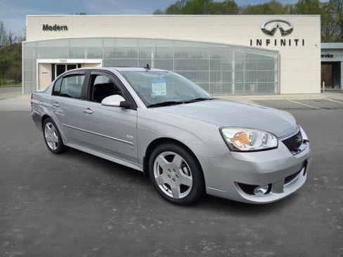 Used 2006 Chevrolet Malibu SS image 2