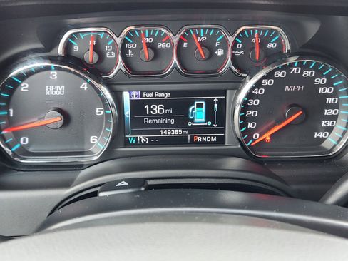 Used 2016 Chevrolet Suburban LT RWD image 14