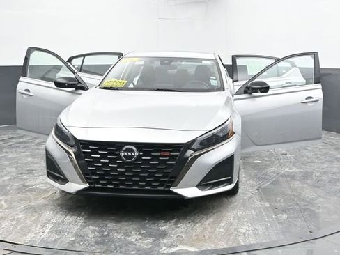Used 2024 Nissan Altima 2.5 SR image 51