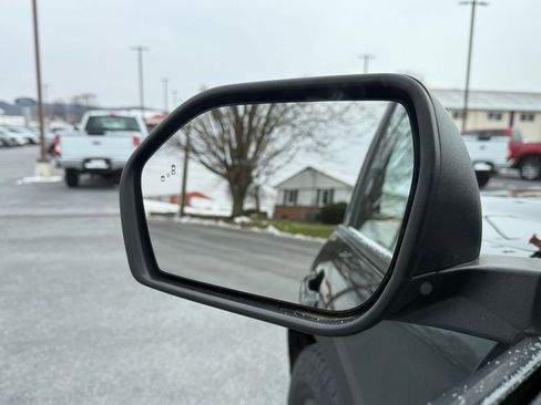 Used 2022 Ford Explorer Timberline image 12