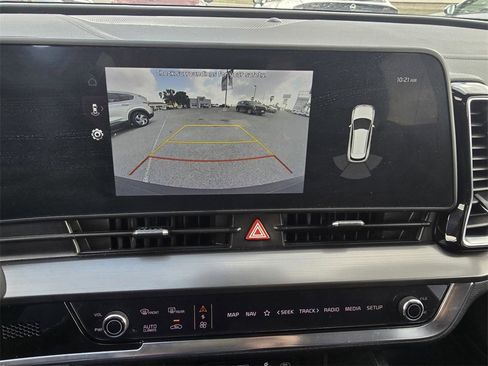 Used 2024 Kia Sportage EX image 22