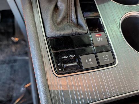 Certified 2024 Toyota Sienna XSE image 27