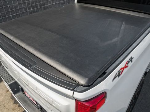 Used 2023 Chevrolet Silverado 1500 Custom image 12