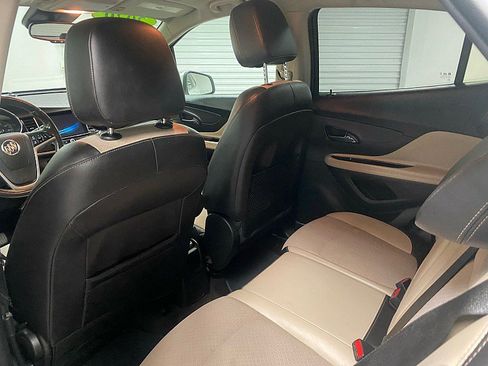 Used 2020 Buick Encore Preferred image 12