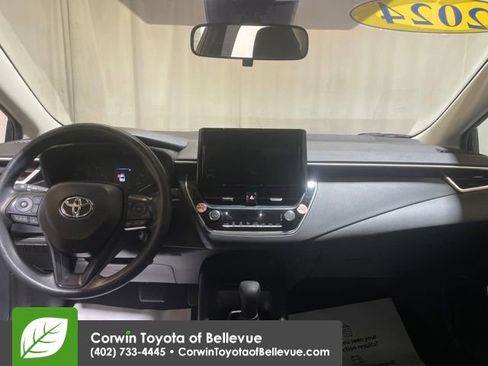 Used 2024 Toyota Corolla LE image 12