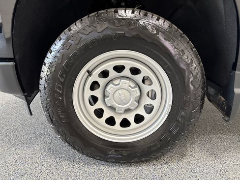 Used 2026 Chevrolet Silverado 1500 W/T w/ Trailering Package AWD/4WD image 40