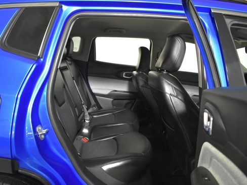 Used 2022 Jeep Compass Latitude FWD image 31