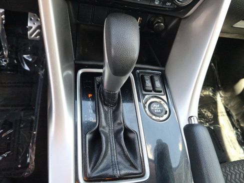 Used 2022 Mitsubishi Eclipse Cross LE AWD/4WD image 19