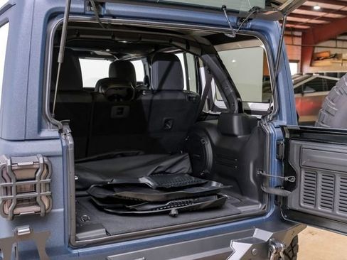 Used 2024 Jeep Wrangler Unlimited Rubicon 392 image 82