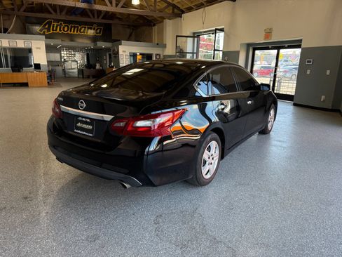 Used 2018 Nissan Altima 2.5 S w/ S Convenience Package FWD image 7
