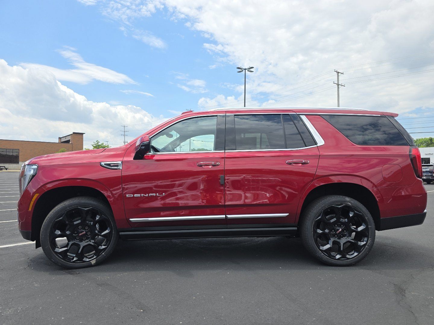 New 2026 GMC Yukon Denali w/ Denali Reserve Package AWD/4WD image 16